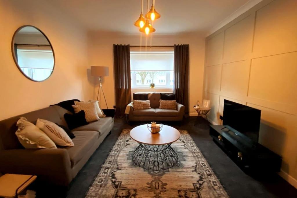 New Boutique 3 Bedroom Apartment In Hamilton Extérieur photo