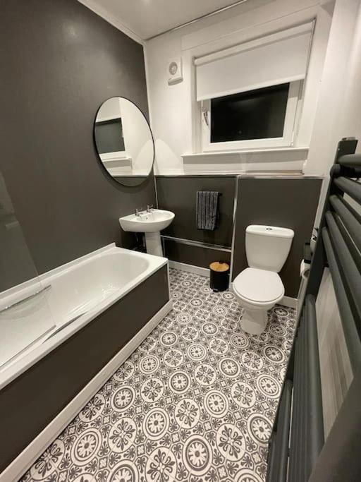 New Boutique 3 Bedroom Apartment In Hamilton Extérieur photo