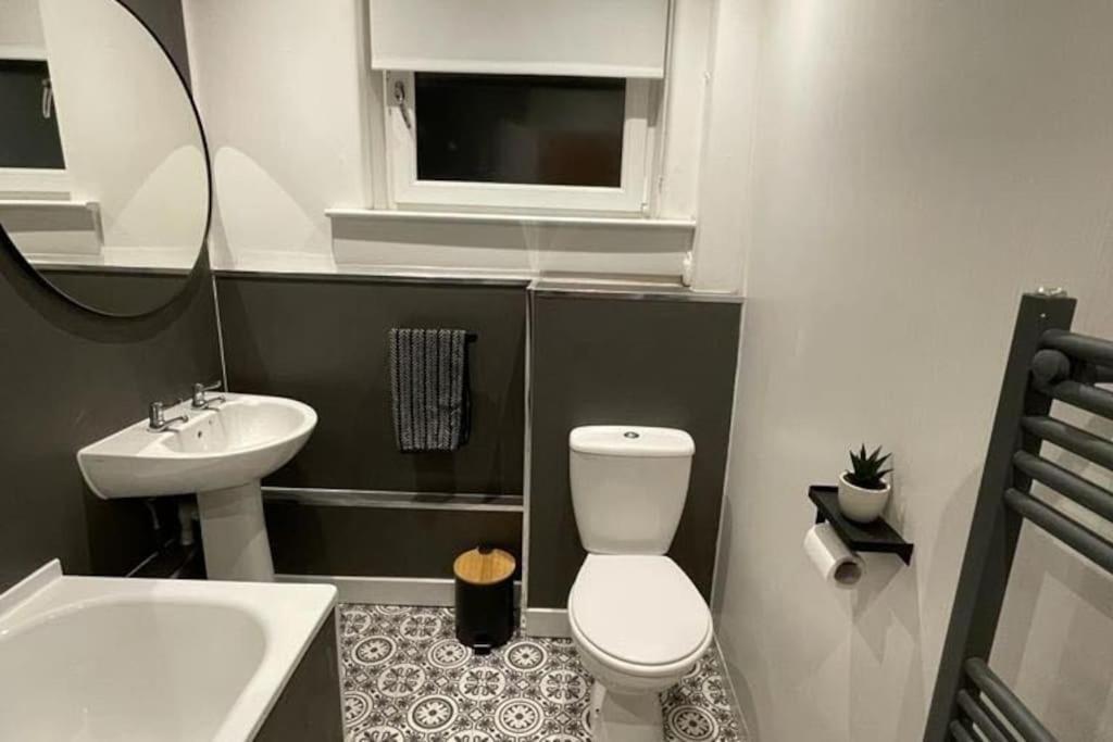 New Boutique 3 Bedroom Apartment In Hamilton Extérieur photo